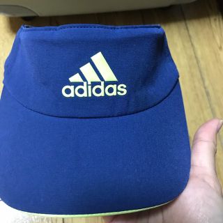 アディダス(adidas)のサンバイザー(ウエア)