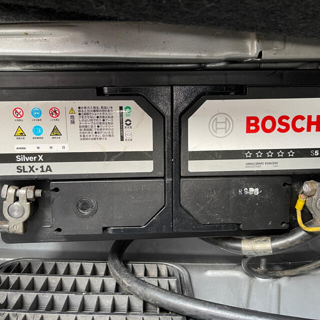 BOSCH(ボッシュ)のベンツSLX-1A BOSCH ボッシュ 欧州車用 バッテリー 100Ah中古品 自動車/バイクの自動車(メンテナンス用品)の商品写真