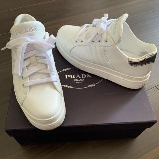 プラダ(PRADA)のPRADA スニーカー プラダ　レア(スニーカー)