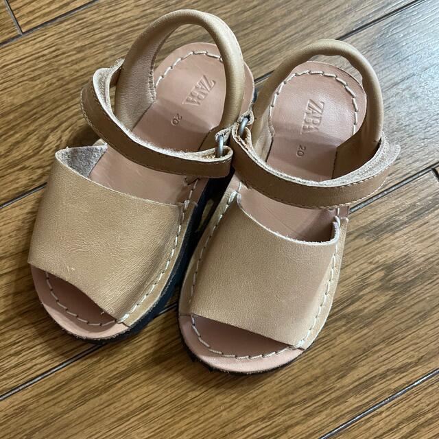 ZARA KIDS(ザラキッズ)のzaraサンダル キッズ/ベビー/マタニティのベビー靴/シューズ(~14cm)(サンダル)の商品写真