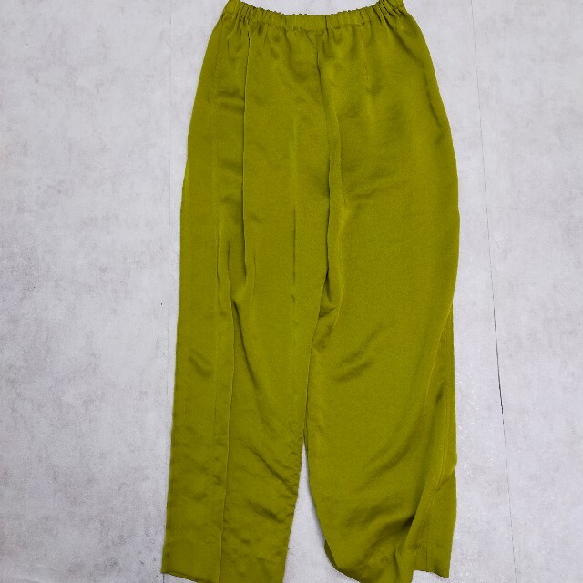 BEAUTY&YOUTH UNITED ARROWS(ビューティアンドユースユナイテッドアローズ)の6 ROKU NEW SATIN PANTS サテンパンツ レディースのパンツ(カジュアルパンツ)の商品写真