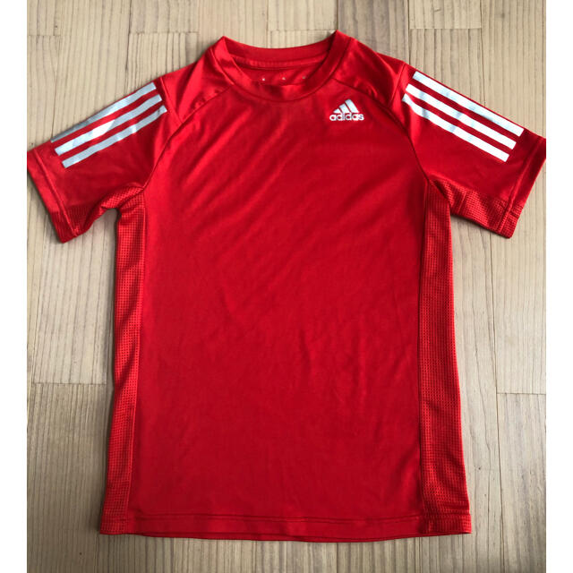 adidas(アディダス)のアディダス　ドライTシャツ スポーツ/アウトドアのランニング(ウェア)の商品写真