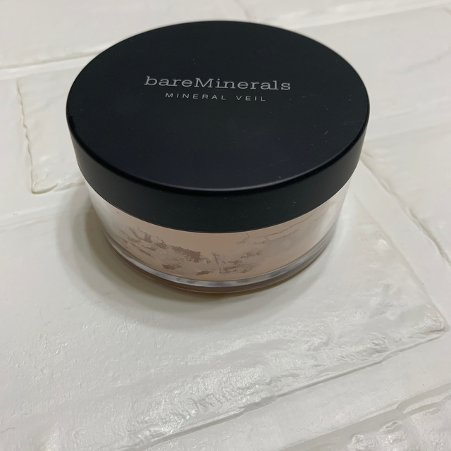 bareMinerals(ベアミネラル)の⭐︎新品⭐︎ ベアミネラル ミネラルベール　フェイスパウダー　18g コスメ/美容のベースメイク/化粧品(フェイスパウダー)の商品写真