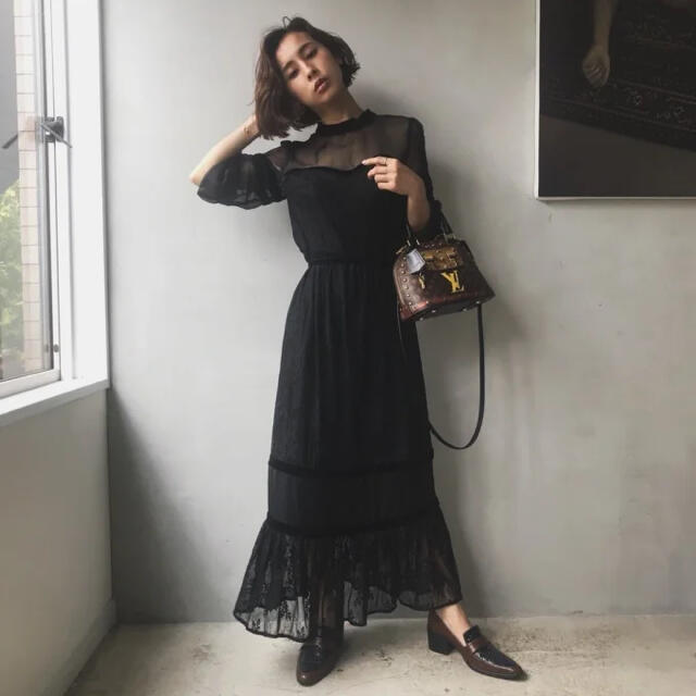 Ameri VINTAGE(アメリヴィンテージ)のamerivintage SHEER LACE DRESS  ワンピース ドレス レディースのワンピース(ロングワンピース/マキシワンピース)の商品写真