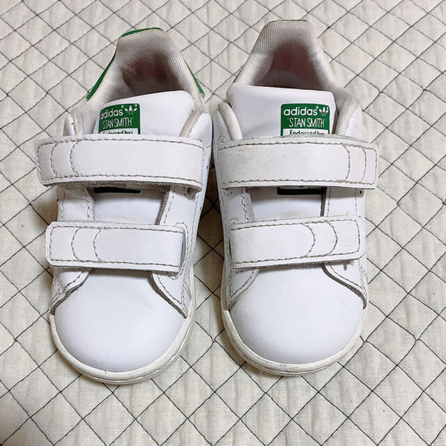 adidas(アディダス)のadidas スタンスミス13センチ キッズ/ベビー/マタニティのベビー靴/シューズ(~14cm)(スニーカー)の商品写真