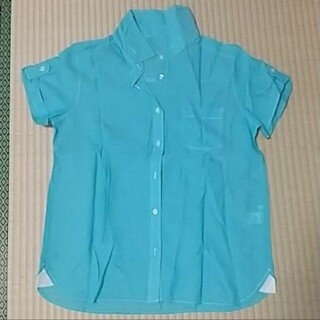 ジーユー(GU)のGU 半袖シャツ　ブラウス　綿100％　緑(シャツ/ブラウス(半袖/袖なし))