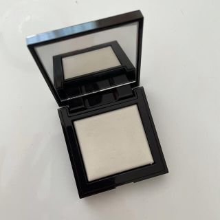 ローラメルシエ(laura mercier)のローラメルシエ  シークレットブラーリングパウダー フォーアンダーアイズ(その他)