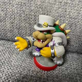 ニンテンドウ(任天堂)の初期化済み　クッパ　ウェディングスタイル　アミーボ　amiibo(ゲームキャラクター)