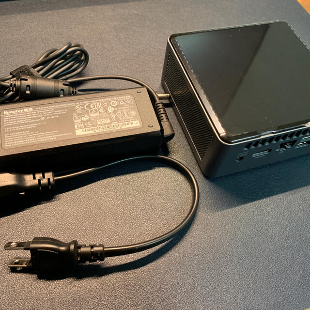 （kintaro様専用）INTEL NUC BXNUC10I5FNH（メモリ付き スマホ/家電/カメラのPC/タブレット(デスクトップ型PC)の商品写真