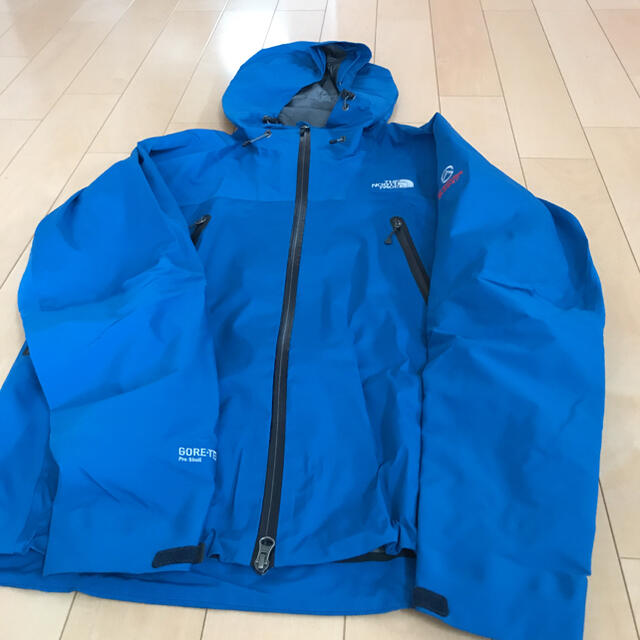 THE NORTH FACE(ザノースフェイス)の長期保管未使用品　ノースフェイス　サミットシリーズ　ゴアテックスジャケット メンズのジャケット/アウター(マウンテンパーカー)の商品写真