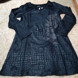 h.naoto(Tシャツ(長袖/七分))のフリマアイテム一覧 h.naoto(Tシャツ(長袖/七分))のフリマアイテム一覧