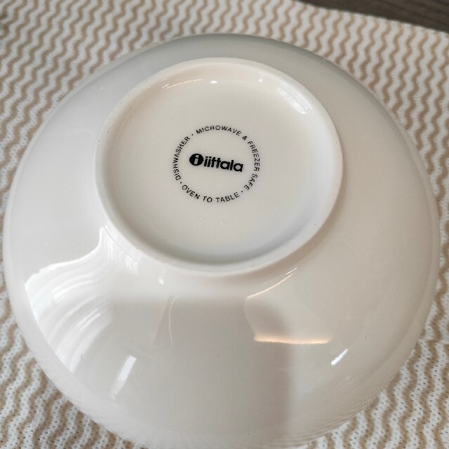 iittala - イッタラ ティーマティーミ ホワイト 蓋付きスープ iittala - イッタラ ティーマティーミ ホワイト 蓋付きスープ