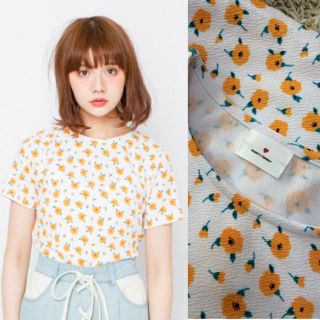 メリージェニー(merry jenny)の専用出品中 おはなカットソー(Tシャツ(半袖/袖なし))