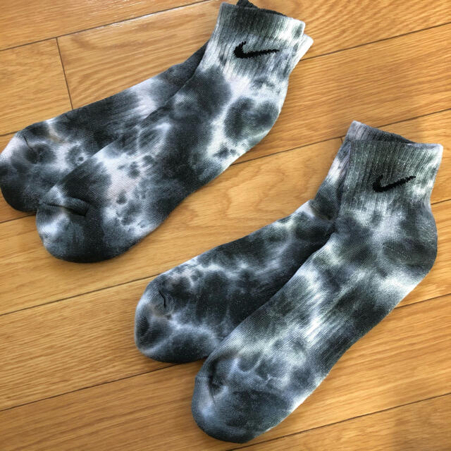 NIKE(ナイキ)の¥1500☆オーダーメイドタイダイNIKEソックス　靴下　アンクル メンズのレッグウェア(ソックス)の商品写真