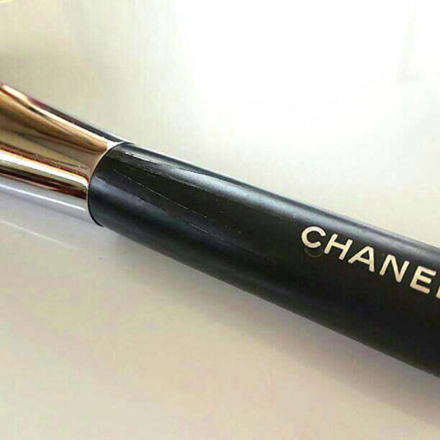 CHANEL - シャネルのフェイスブラシの通販 by Mikako's shop｜シャネルならラクマ