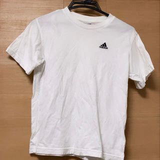 アディダス(adidas)のadidas  tシャツ(Tシャツ/カットソー(半袖/袖なし))