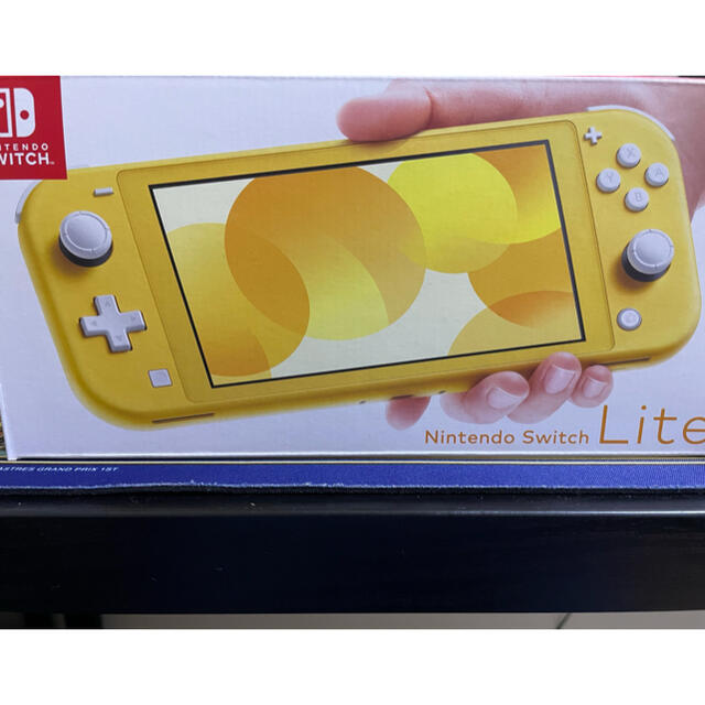 Nintendo Switch Lite イエロー (美品)