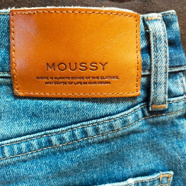 moussy(マウジー)のMOUSSY　MVS skinny  24 ブルー レディースのパンツ(デニム/ジーンズ)の商品写真