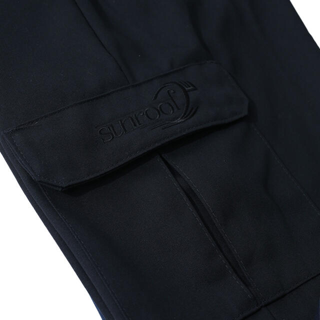 sunroof tire logo cargo pants black メンズのパンツ(ワークパンツ/カーゴパンツ)の商品写真