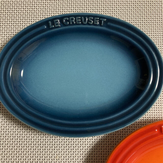 LE CREUSET(ルクルーゼ)のル・クルーゼ　新品　ミニオーバル　プレート　2枚　ルクルーゼ インテリア/住まい/日用品のキッチン/食器(食器)の商品写真