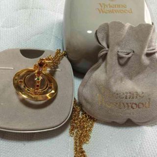 ヴィヴィアンウエストウッド(Vivienne Westwood)のVivienneWestwood スモールオーヴネックレス(ネックレス)