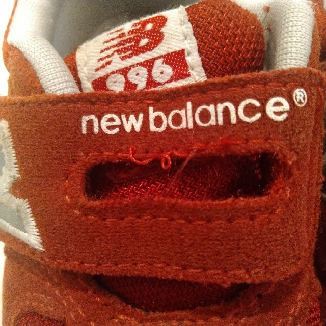 New Balance(ニューバランス)のBOBU様専用 赤 ニューバランス サイズ14 キッズ/ベビー/マタニティのベビー靴/シューズ(~14cm)(スニーカー)の商品写真