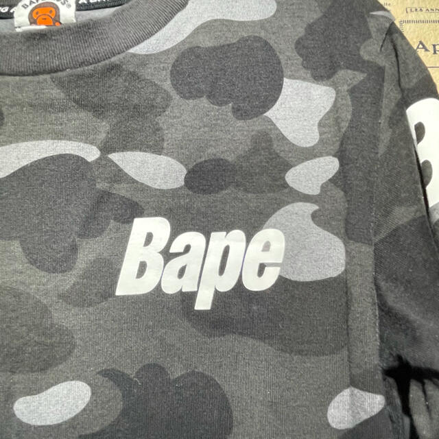 A BATHING APE(アベイシングエイプ)のA BATHING APE BAPE KIDS 迷彩長袖Tシャツ 140 キッズ/ベビー/マタニティのキッズ服男の子用(90cm~)(Tシャツ/カットソー)の商品写真