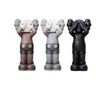 メディコムトイ(MEDICOM TOY)のkaws holiday uk figure 3体セット(その他)