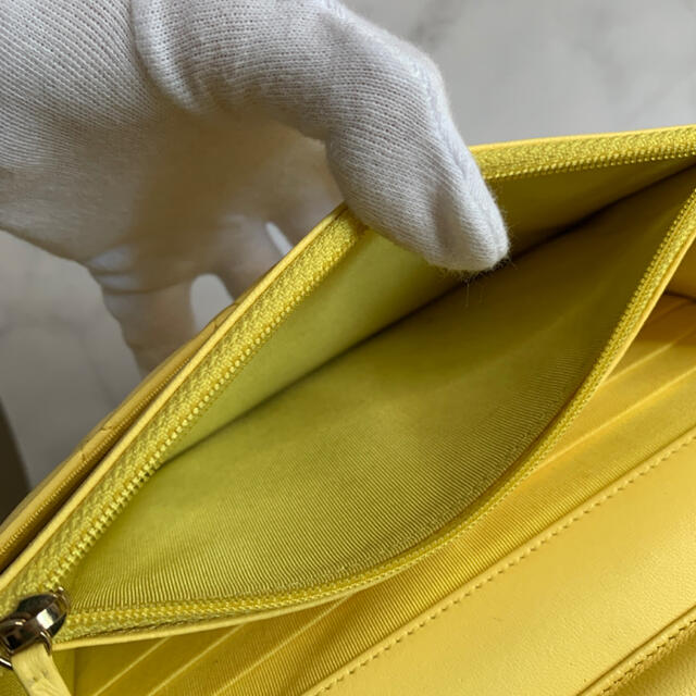 CHANEL - CHANEL シャネル チェーンウォレット 極美品 限定色 CHANEL - CHANEL シャネル チェーンウォレット 極美品 限定色