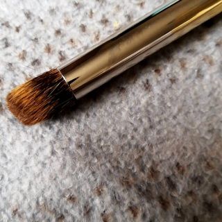 エスティローダー(Estee Lauder)のエスティローダー　アイシャドウブラシ(ブラシ・チップ)