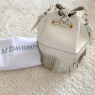 ジェイアンドエムデヴィッドソン(J&M DAVIDSON)のJ&M davidson カーニバルL ホワイト(ショルダーバッグ)