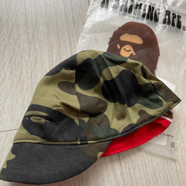 A BATHING APE(アベイシングエイプ)のA BATHING APE  BAPE エイプ　ベビーキャップ🧢リバーシブル キッズ/ベビー/マタニティのこども用ファッション小物(帽子)の商品写真