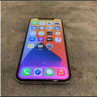 アイフォーン(iPhone)のiPhone X Silver 64 GB SIMフリー(スマートフォン本体)