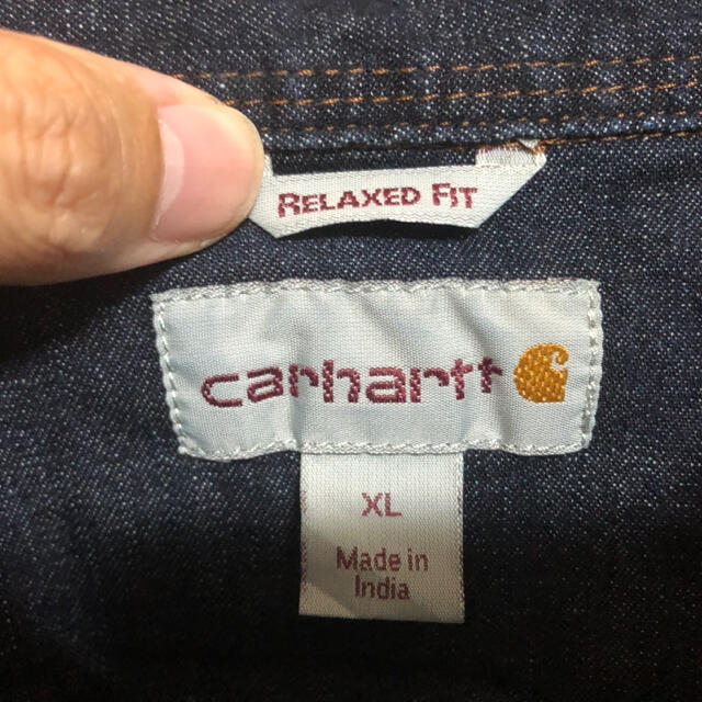 carhartt(カーハート)の【カーハート】長袖デニムシャツ　ワンポイントロゴ　relaxed fit 80 メンズのトップス(シャツ)の商品写真