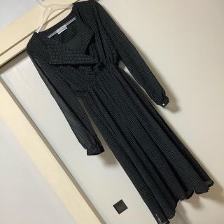 美品　ドット柄　ロングワンピース(ロングワンピース/マキシワンピース)