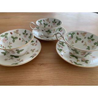 ウェッジウッド(WEDGWOOD)のウェッジウッド ワイルドストロベリー カップ&ソーサー　3セット(食器)