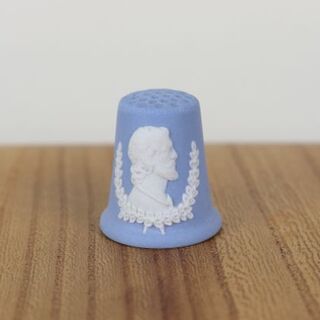 ウェッジウッド(WEDGWOOD)のウェッジウッド　ジャスパー　シンブル　指ぬき　ペールブルー　英国　ヴィンテージ(置物)