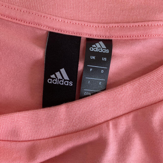 adidas(アディダス)の12.新品アディダス adidas レディース ピンクTシャツ 花柄 Mサイズ レディースのトップス(Tシャツ(半袖/袖なし))の商品写真