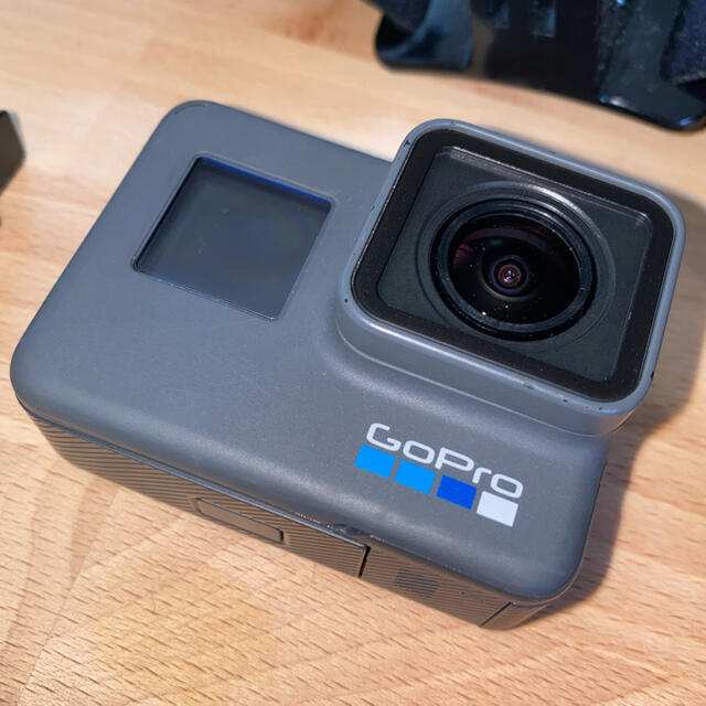 GoPro(ゴープロ)のGoPro hero6 ＋おまけ スマホ/家電/カメラのカメラ(コンパクトデジタルカメラ)の商品写真