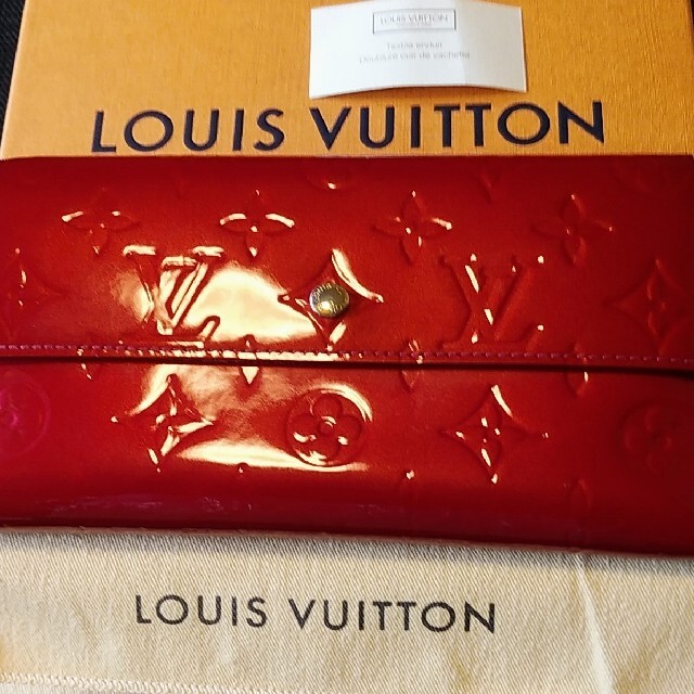 LOUIS VUITTON(ルイヴィトン)の★ルイヴィトン/ ヴェルニ /ポルトフォイユサラ3つ折り長財布 レディースのファッション小物(財布)の商品写真