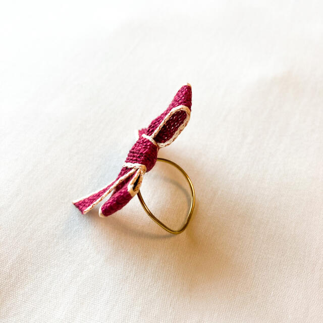 Lochie(ロキエ)の୨୧ Vintage rétro Red Ribbon Ring ハンドメイドのアクセサリー(リング)の商品写真