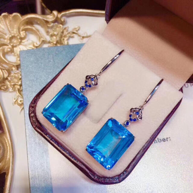 NEW格安 (天使の指輪) 天然 トパーズ ピアス 33.02ct k18 の通販 by Rui(フォロワー様5%引き)|ラクマ 特価国産