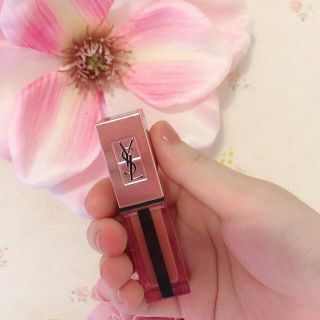 イヴサンローランボーテ(Yves Saint Laurent Beaute)のYSLルージュピュールクチュールヴェルニウォーターグロウ(口紅)