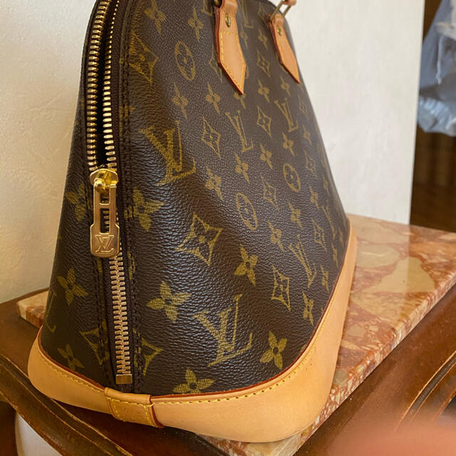 LOUIS VUITTON(ルイヴィトン)の早い者勝ち　セール　お得な新品未使用　ルイヴィトン　アルマ　 レディースのバッグ(ハンドバッグ)の商品写真