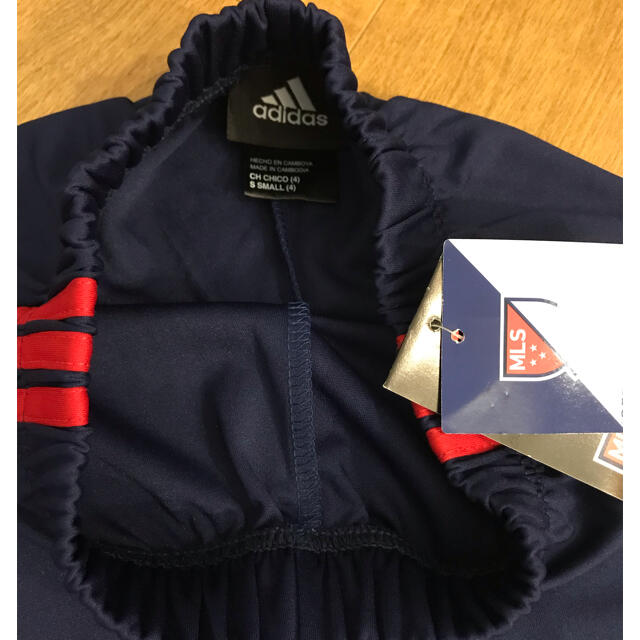 adidas(アディダス)のMLS adidas アディダス シカゴ・ファイア ハーフパンツ 100cm キッズ/ベビー/マタニティのキッズ服男の子用(90cm~)(パンツ/スパッツ)の商品写真