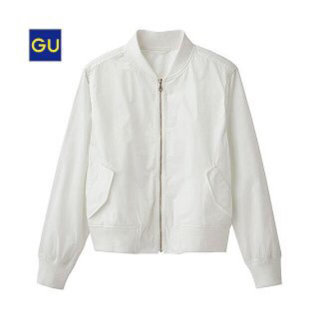 GU(ジーユー)のGU   白   ジャケット レディースのジャケット/アウター(ミリタリージャケット)の商品写真