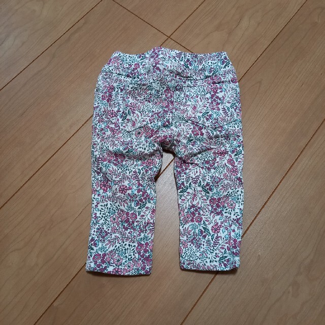 babyGAP(ベビーギャップ)のbaby gap 花柄スキニーパンツ 70 美品 キッズ/ベビー/マタニティのベビー服(~85cm)(パンツ)の商品写真