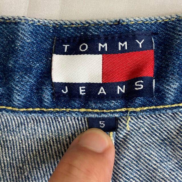 TOMMY HILFIGER(トミーヒルフィガー)の90s◆トミーヒルフィガー◆ウエストロゴテープ デニム ジーンズ ヴィンテージ レディースのパンツ(デニム/ジーンズ)の商品写真