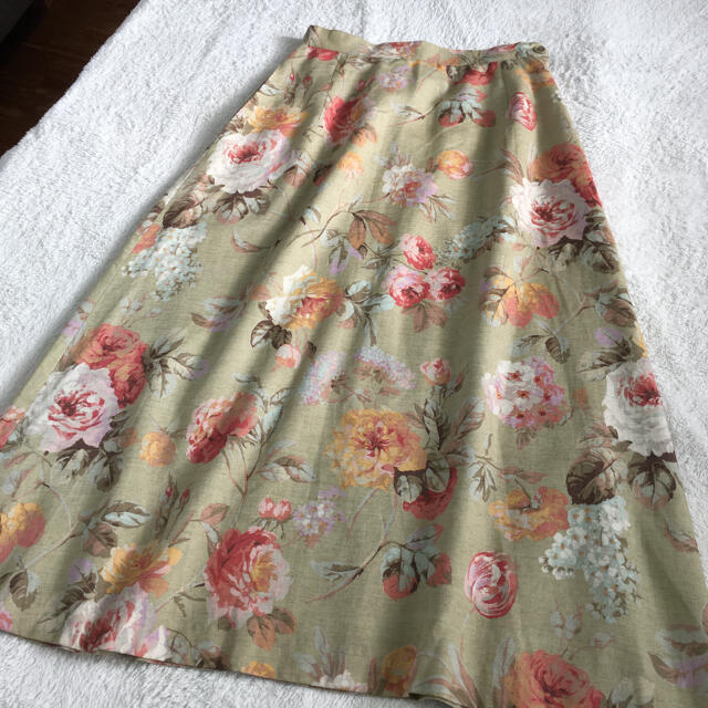 LAURA ASHLEY(ローラアシュレイ)のちきちき様専用　ロングスカート　 レディースのスカート(ロングスカート)の商品写真