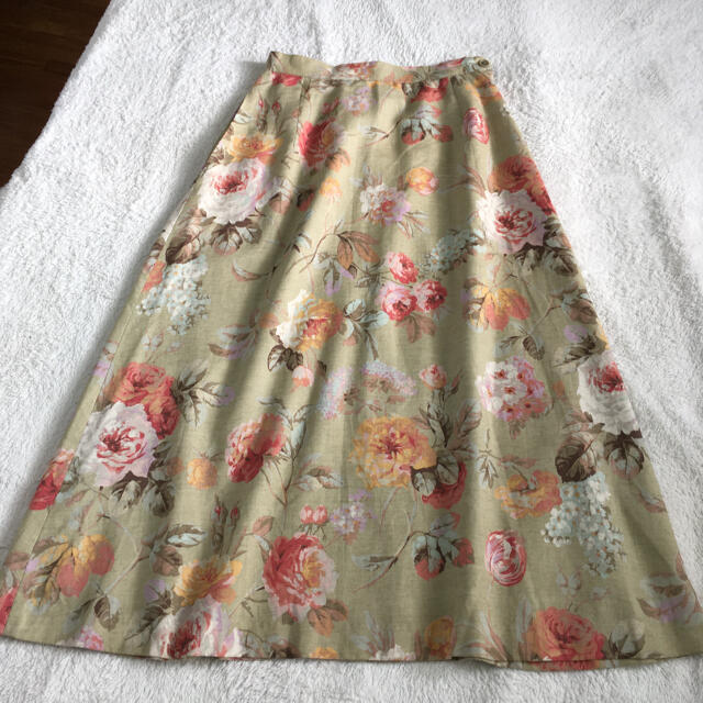 LAURA ASHLEY(ローラアシュレイ)のちきちき様専用　ロングスカート　 レディースのスカート(ロングスカート)の商品写真